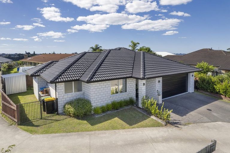 Photo of property in 27 Waterside Drive, Pyes Pa, Tauranga, 3112