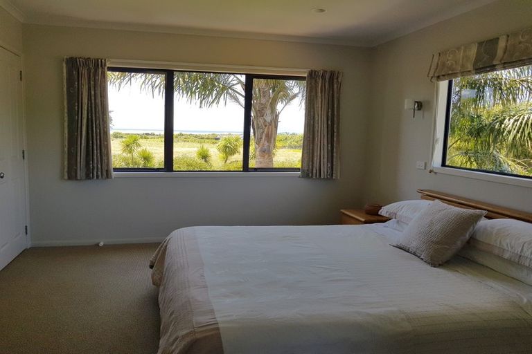 Photo of property in 381 Cove Road, Waipu, 0582