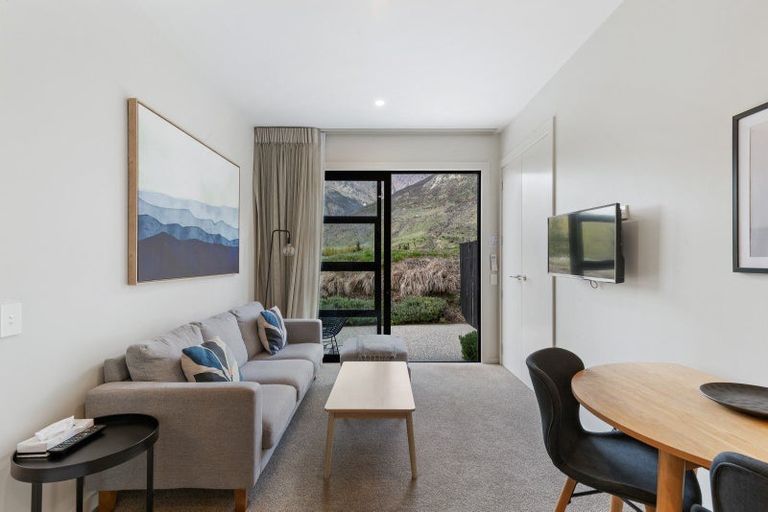 Photo of property in 23 Alps View Place, Lake Hayes, Queenstown, 9304