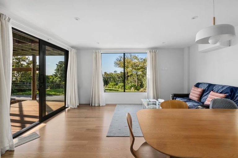 Photo of property in 33 Marama Crescent, Mount Pleasant, Christchurch, 8081