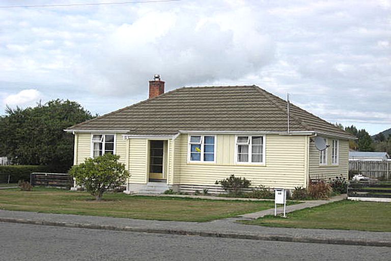 Photo of property in 11 Betten Street, Waimate, 7924