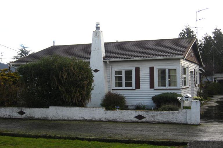 Photo of property in 34 Wyndham Street, Carterton, 5713