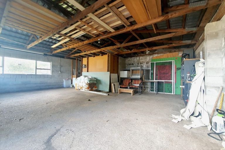 Photo of property in 18 Flagstaff Place, Massey, Auckland, 0614