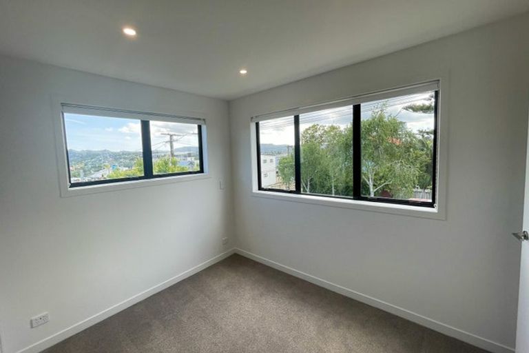 Photo of property in 4/5 Brandon Road, Glen Eden, Auckland, 0602