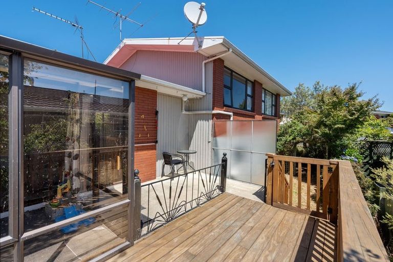 Photo of property in 16 Kinmont Crescent, Kinmont Park, Mosgiel, 9024