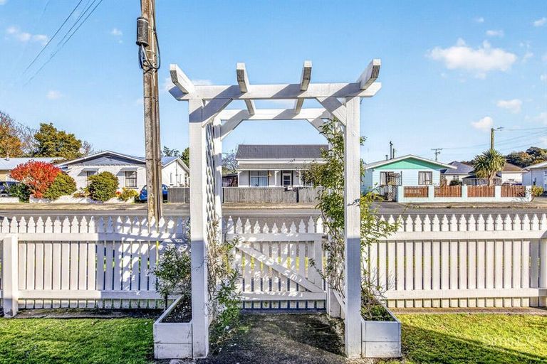 Photo of property in 14 Argyle Street, Whanganui, Wanganui, 4500