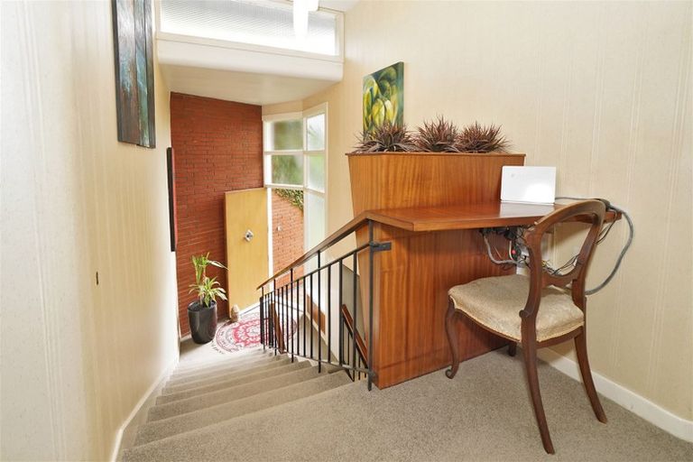 Photo of property in 162 Cambridge Road, Hillcrest, Hamilton, 3216