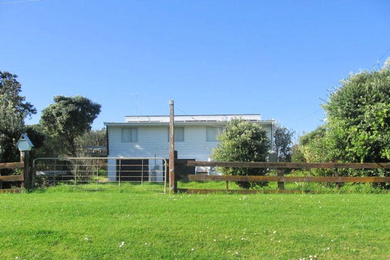 Photo of property in 18 Skippers Road, Opito Bay, Whitianga, 3592