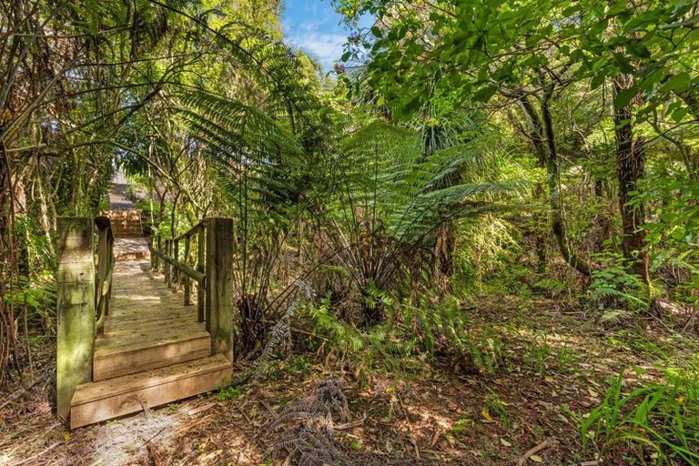 Photo of property in 133 Bays Road, Orere Point, Papakura, 2585