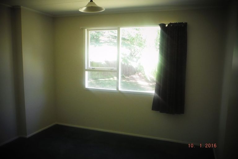 Photo of property in 12 Aporoa Grove, Wainuiomata, Lower Hutt, 5014