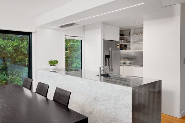 Photo of property in 27 Grove Avenue, Mount Maunganui, 3116