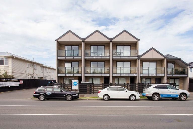 Photo of property in 2/116 Stanmore Road, Linwood, Christchurch, 8011
