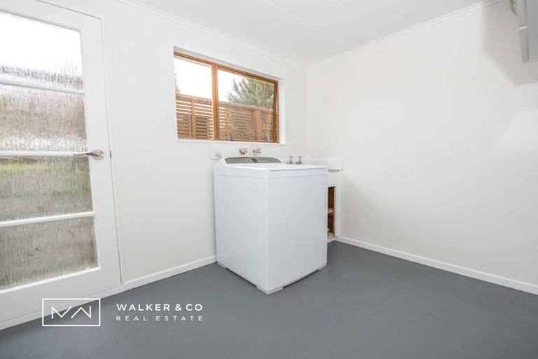 Photo of property in 6 Toledo Grove, Totara Park, Upper Hutt, 5018