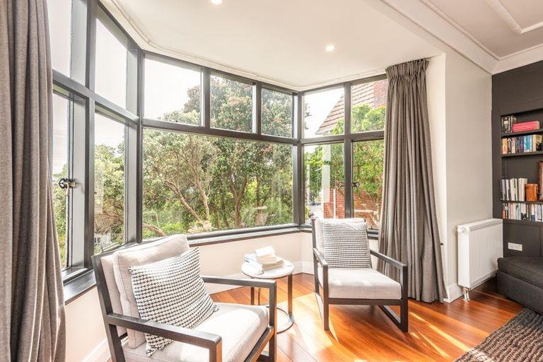 Photo of property in 9 Easdale Street, Kelburn, Wellington, 6012