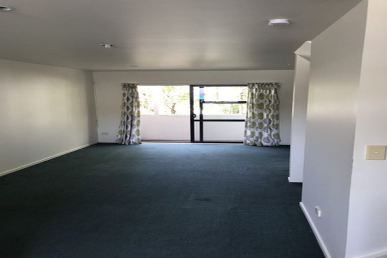 Photo of property in 123 Mokoia Road, Birkenhead, Auckland, 0626