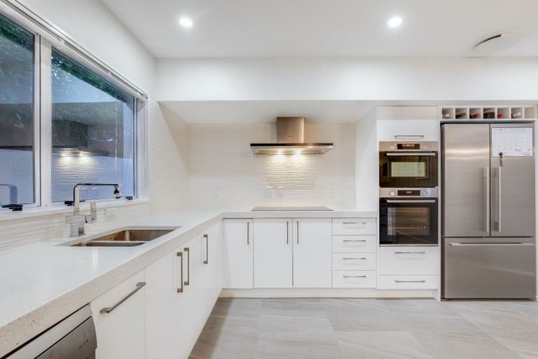 Photo of property in 24 Sailmaker Close, Whitby, Porirua, 5024