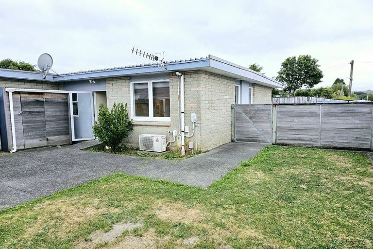 Photo of property in 1/110 Martin Street, Wallaceville, Upper Hutt, 5018