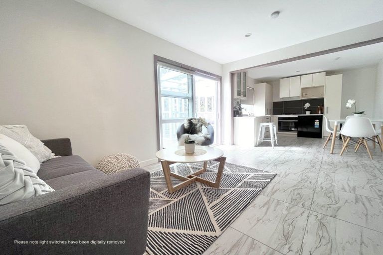 Photo of property in 9b Waterfront Road, Mangere Bridge, Auckland, 2022