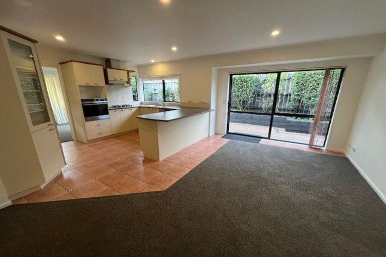 Photo of property in 9 Ardkeen Place, East Tamaki, Auckland, 2016