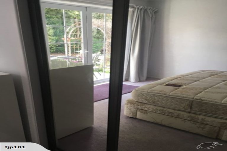 Photo of property in 2/449 Beach Road, Mairangi Bay, Auckland, 0630