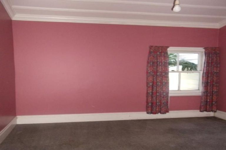 Photo of property in 17 Cameron Road, Bluff Hill, Napier, 4110