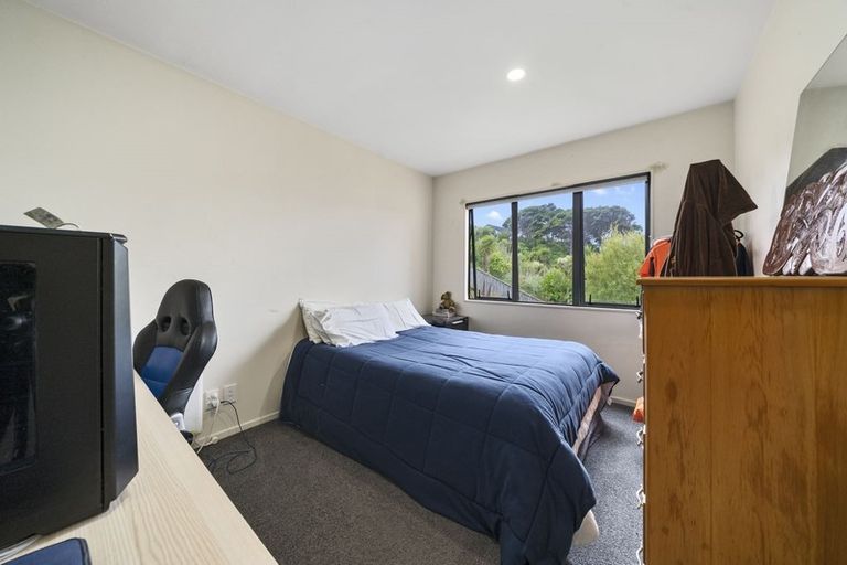 Photo of property in 41 Samwell Drive, Whitby, Porirua, 5024