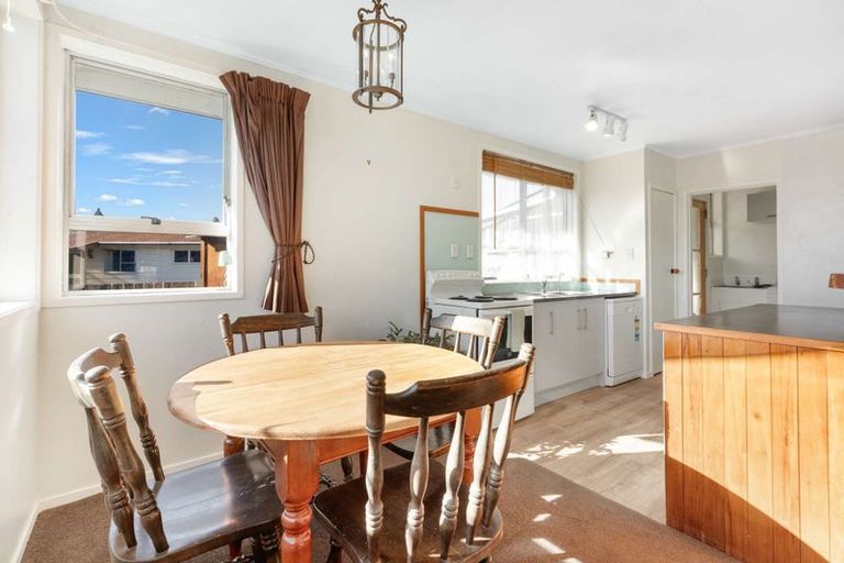 Photo of property in 17 Barnard Road, Fairy Springs, Rotorua, 3015