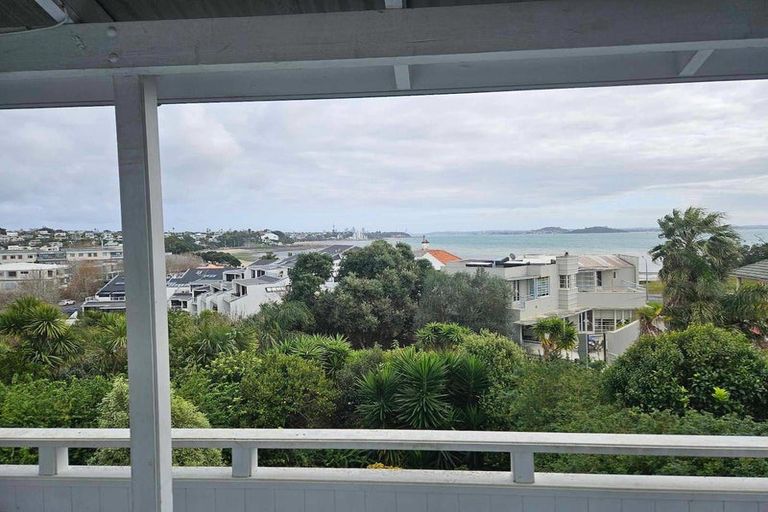 Photo of property in 2/8 Clarendon Road, Saint Heliers, Auckland, 1071