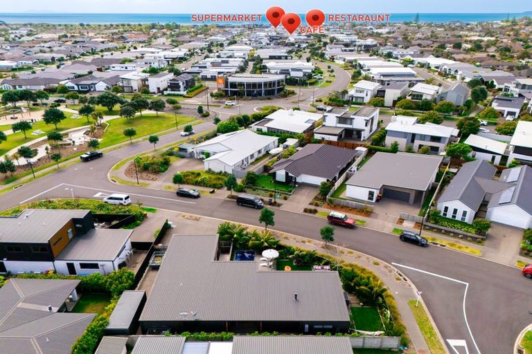 Photo of property in 4 Awatira Drive, Papamoa Beach, Papamoa, 3118