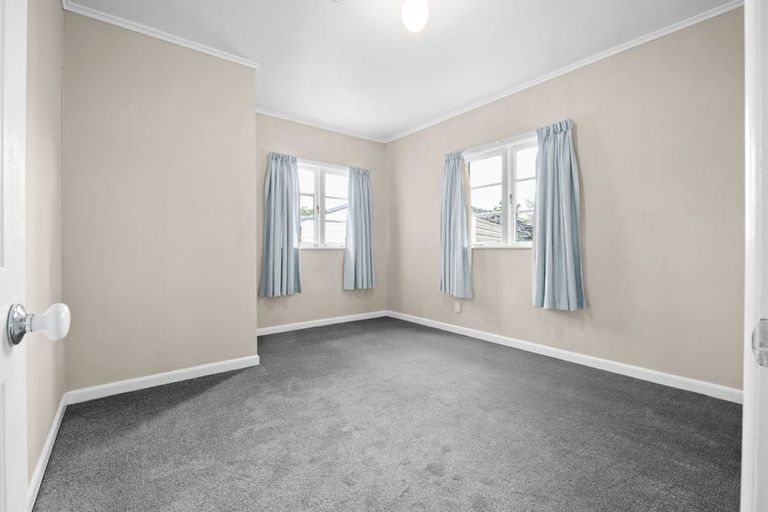 Photo of property in 10 Tui Avenue, Forest Lake, Hamilton, 3200