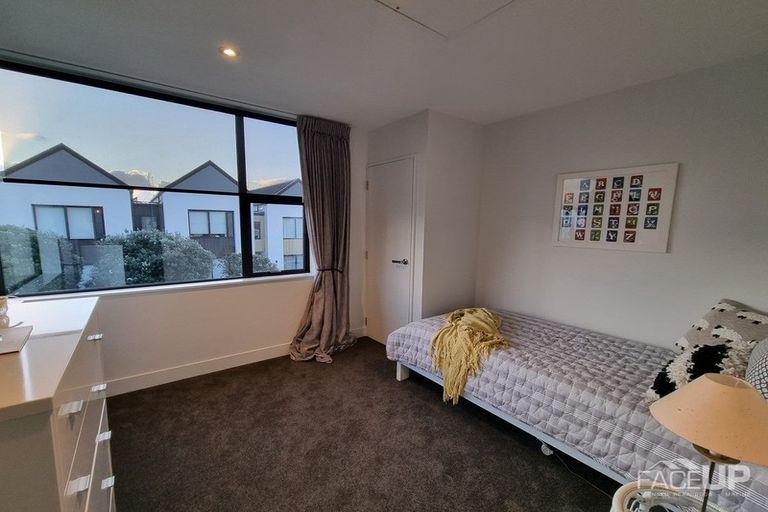 Photo of property in 15 Cochrane Road, Hobsonville, Auckland, 0616