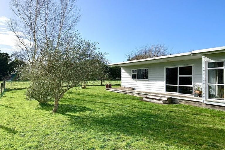 Photo of property in 28 Leeton Drive, Waipukurau, 4200