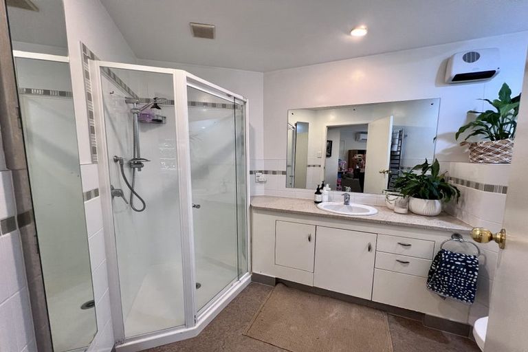 Photo of property in 23 Linwood Avenue, Mount Albert, Auckland, 1025