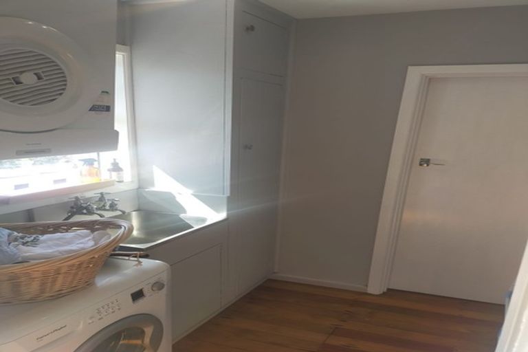 Photo of property in 190 Avonhead Road, Avonhead, Christchurch, 8042