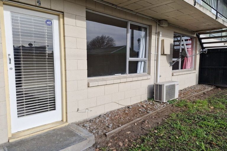 Photo of property in 107 Waltham Road, Sydenham, Christchurch, 8023