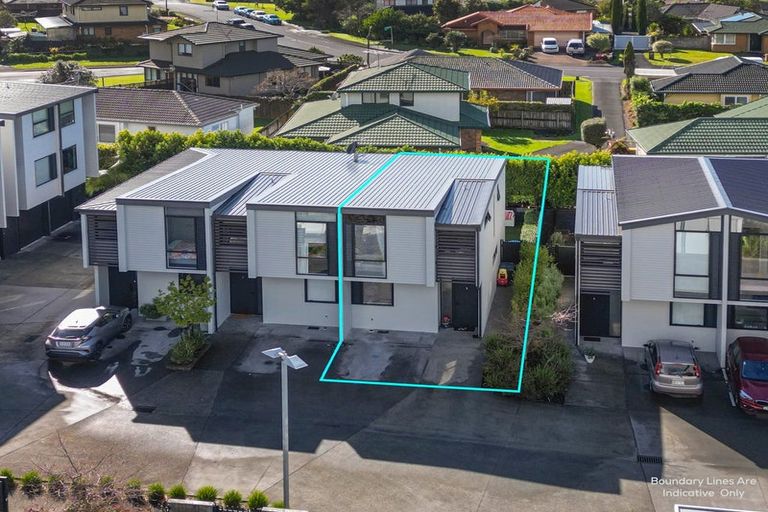 Photo of property in 3/4165 Great North Road, Glen Eden, Auckland, 0602