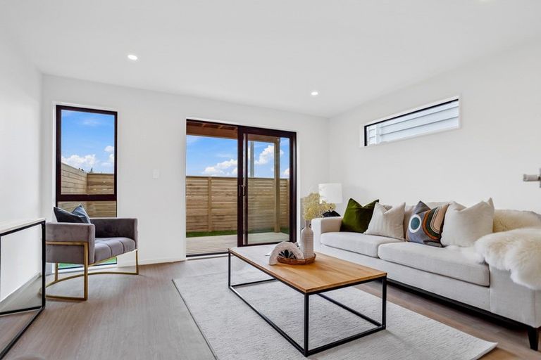 Photo of property in 1c Matakohe Road, Westgate, Auckland, 0814