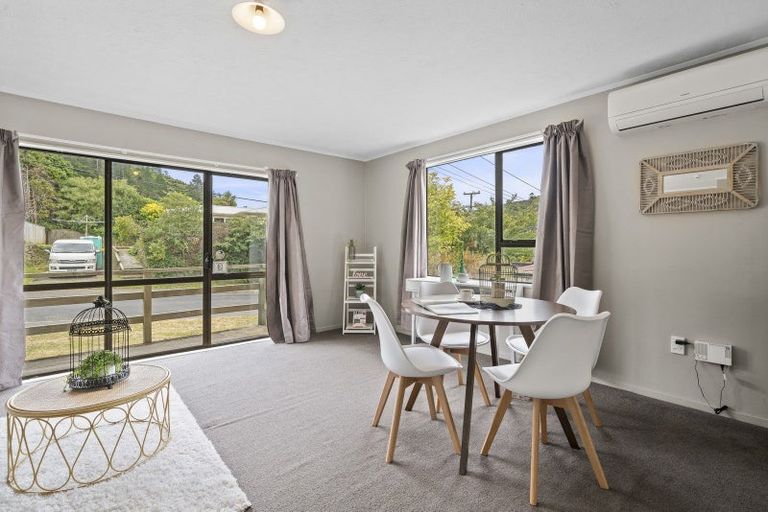 Photo of property in 1a Sunny Grove, Wainuiomata, Lower Hutt, 5014