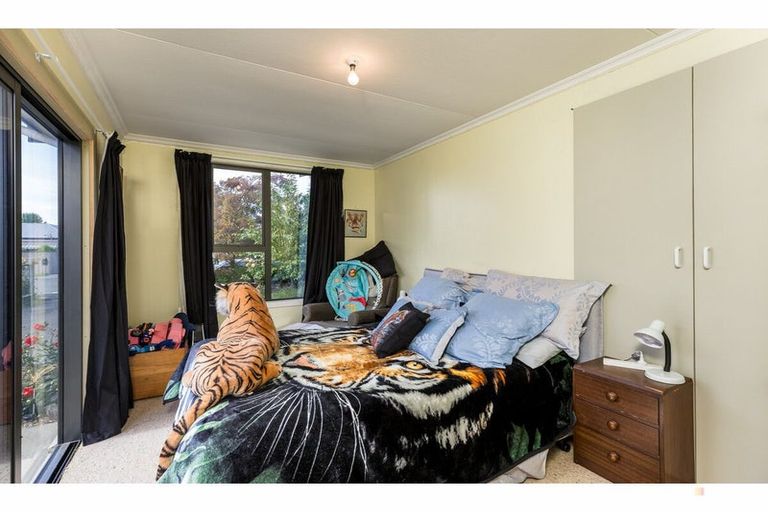 Photo of property in 70 Rhodes Street, Waimate, 7924