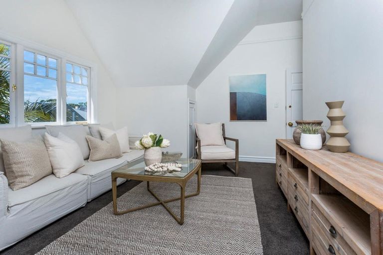 Photo of property in 1 Ascot Avenue, Narrow Neck, Auckland, 0624