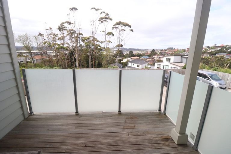 Photo of property in 9/147 Albany Highway, Unsworth Heights, Auckland, 0632