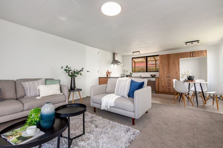 Photo of property in 7 Humphreys Grove, Titahi Bay, Porirua, 5022