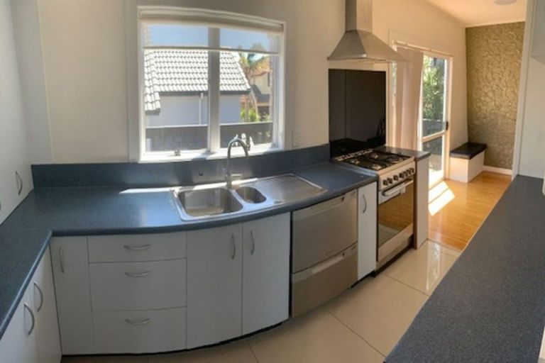 Photo of property in 139 Bucklands Beach Road, Bucklands Beach, Auckland, 2012