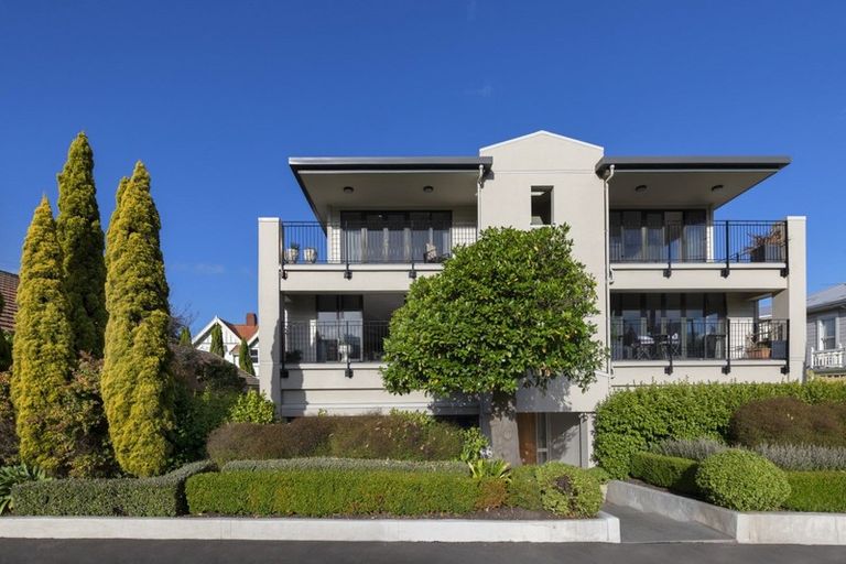 Photo of property in 6/28 Hobson Street, Thorndon, Wellington, 6011