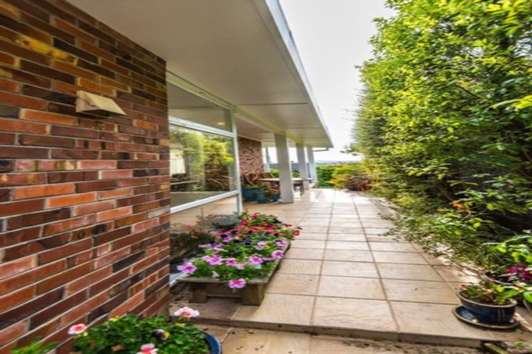 Photo of property in 30 Grassways Avenue, Pakuranga, Auckland, 2010