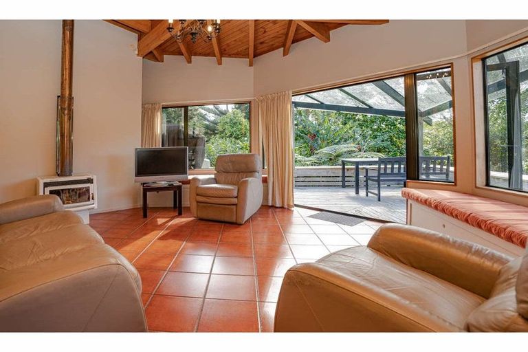 Photo of property in 9 Peacock Garden Drive, Kerikeri, 0230