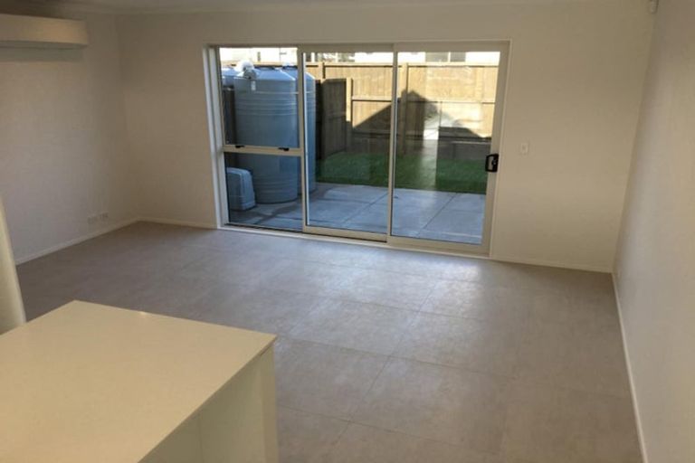 Photo of property in 55 Glidepath Road, Hobsonville, Auckland, 0616