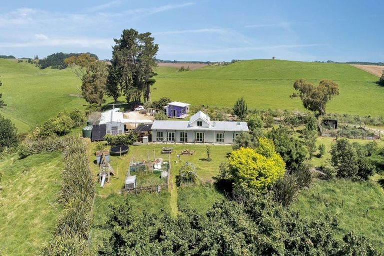 Photo of property in 400 State Highway 3, Kaitoke, Wanganui, 4572