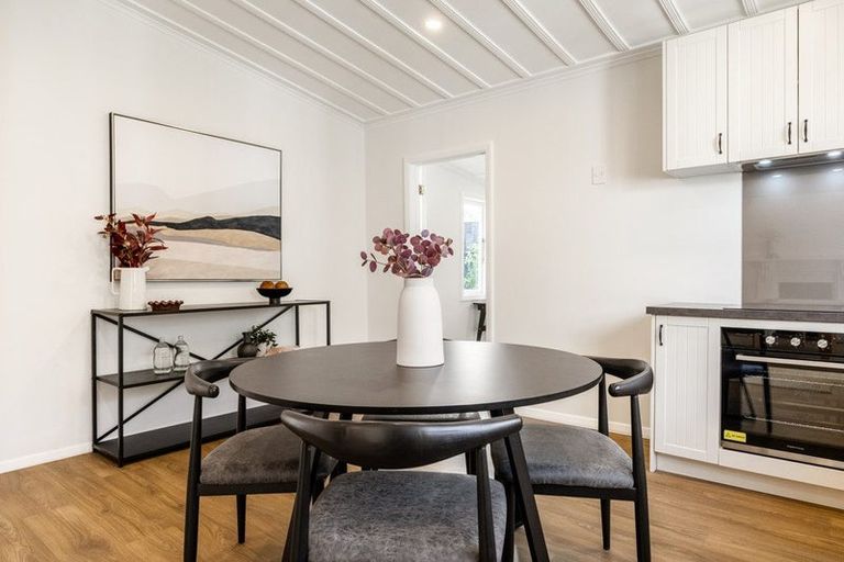 Photo of property in 2 Centennial Park Road, Wellsford, 0900