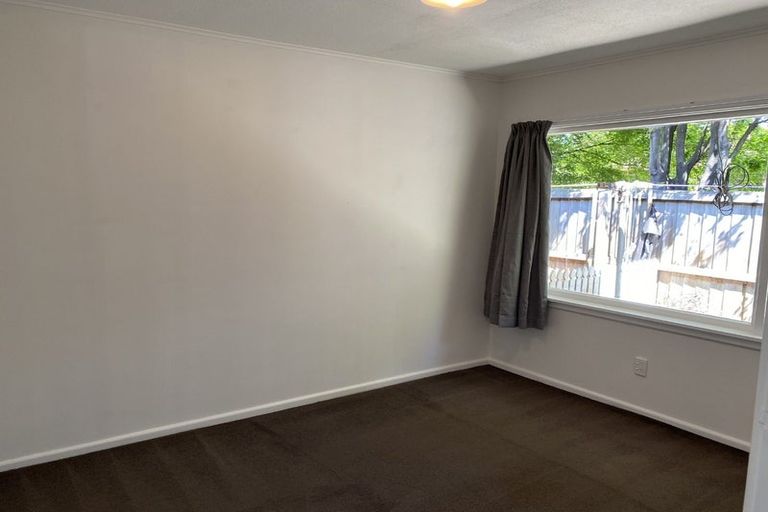 Photo of property in 4/9a Curletts Road, Sockburn, Christchurch, 8042